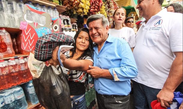 César Acuña comenzó a amasar su fortuna gracias al gobierno del expresidente Alberto Fujimori.